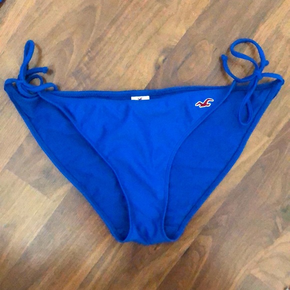 Hollister Bikini Top and Bottom - Picture 5 of 7